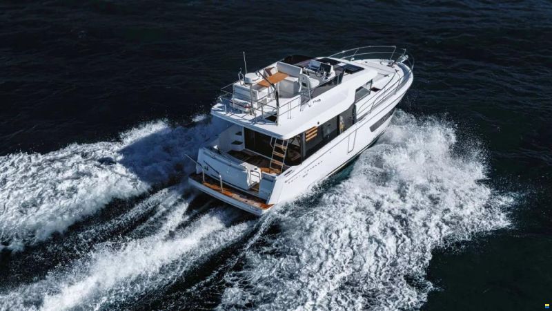 Beneteau Swift Trawler 37