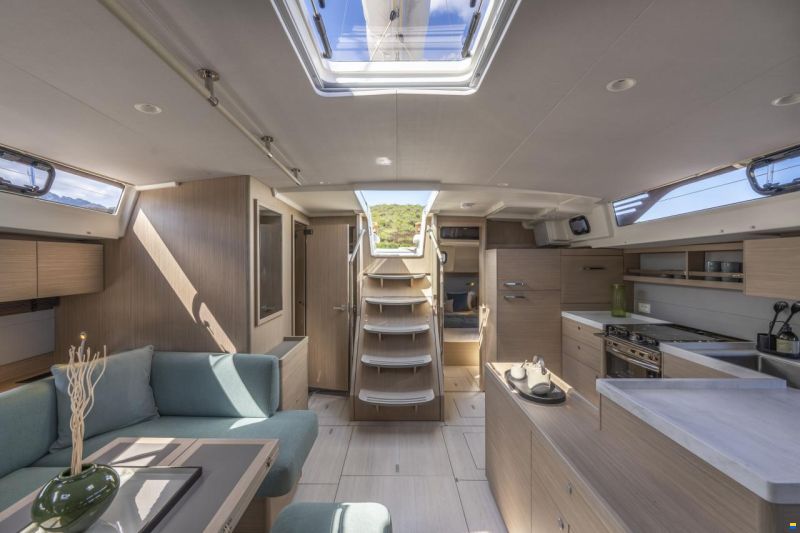 Beneteau Oceanis 52