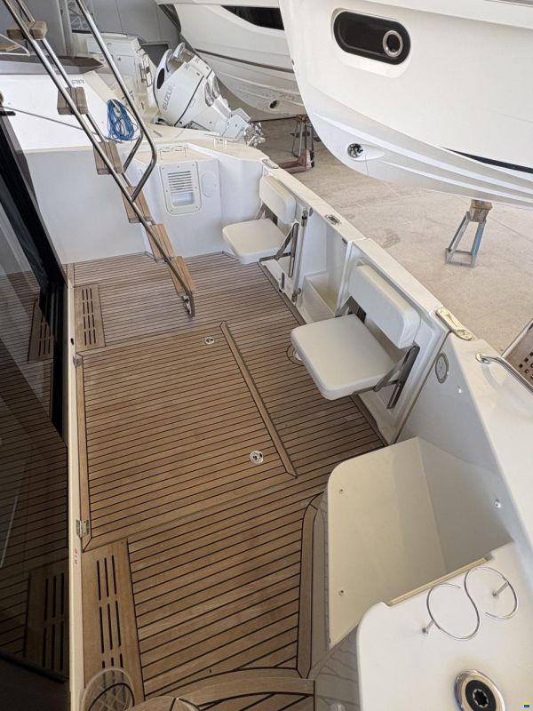 Beneteau Swift Trawler 35