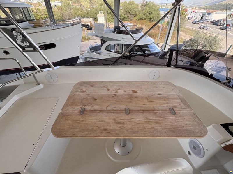 Beneteau Swift Trawler 35