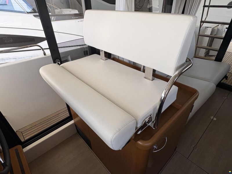 Beneteau Swift Trawler 35