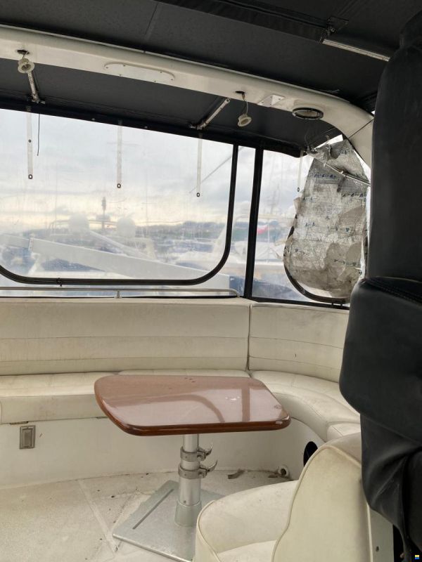 Carver 530 Voyager