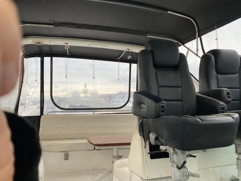 Carver 530 Voyager