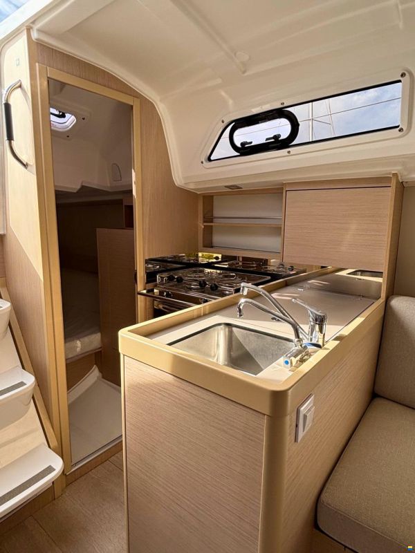 Beneteau Oceanis 30.1