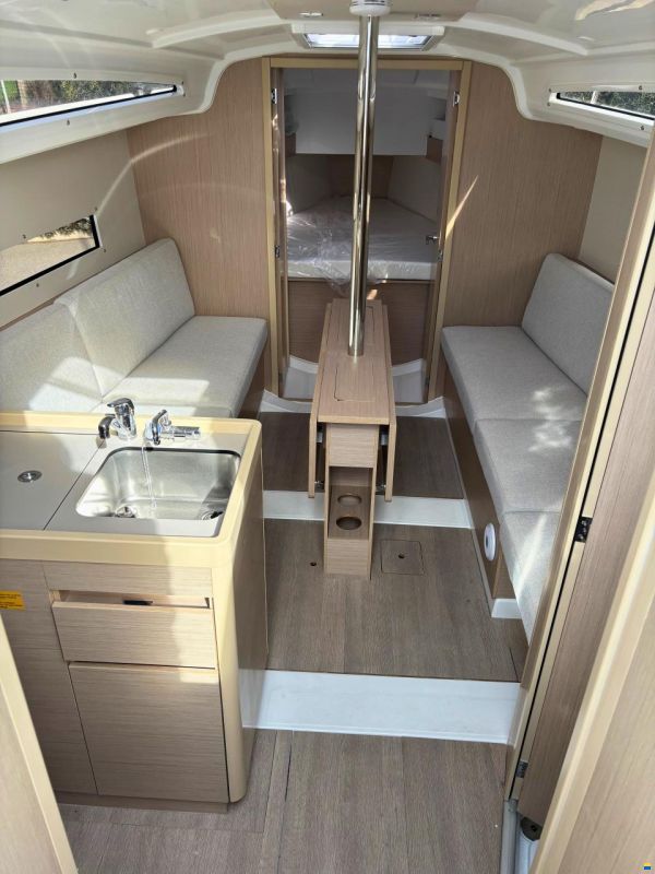 Beneteau Oceanis 30.1