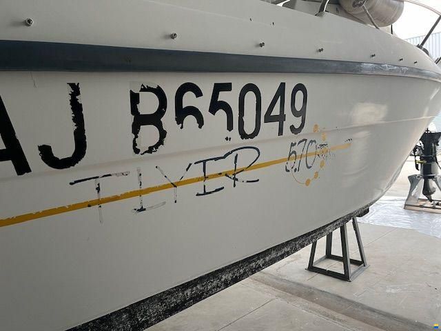 Beneteau Flyer 5.7 cab