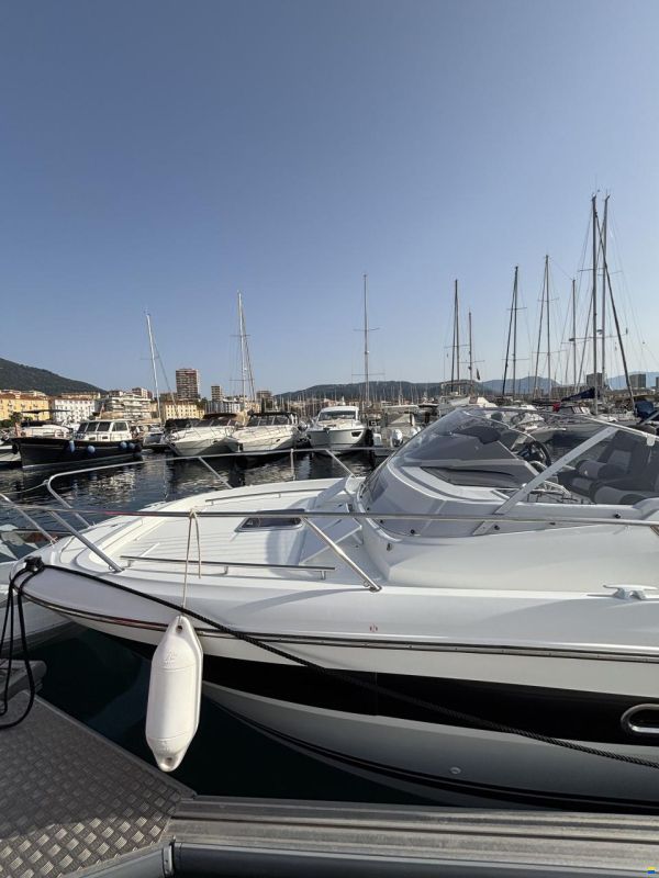 Jeanneau Cap Camarat 9.0 WA