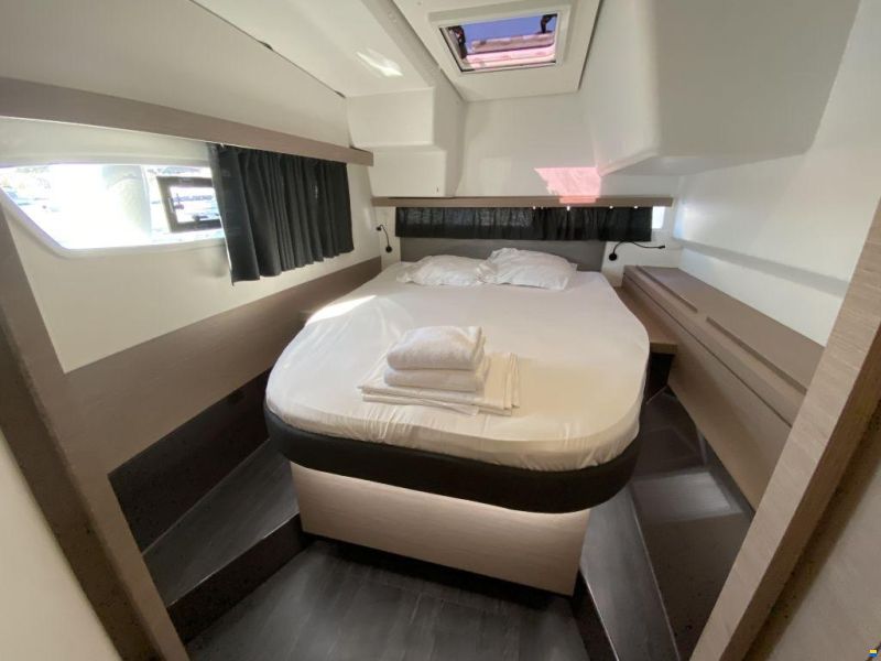 Fountaine Pajot Isla 40