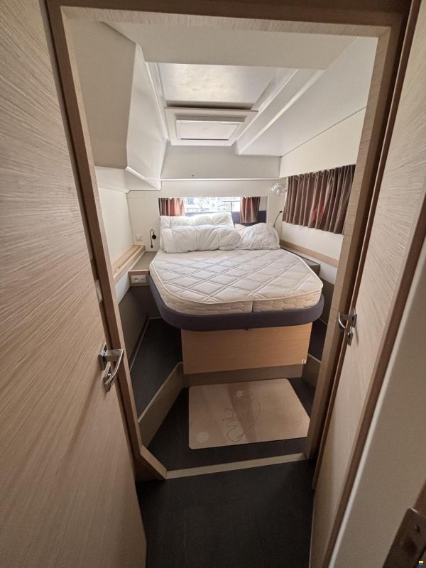 Fountaine Pajot Astrea 42