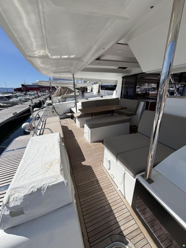 Fountaine Pajot Astrea 42