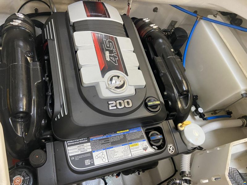 Bayliner 642