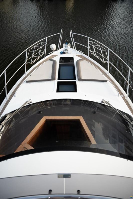 Galeon 420 FLY