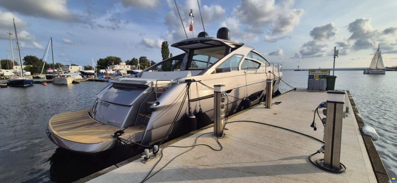 Pershing 5X