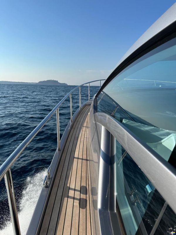 Pershing 5X