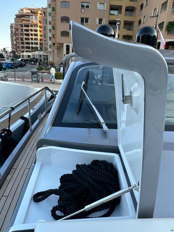 Pershing 5X