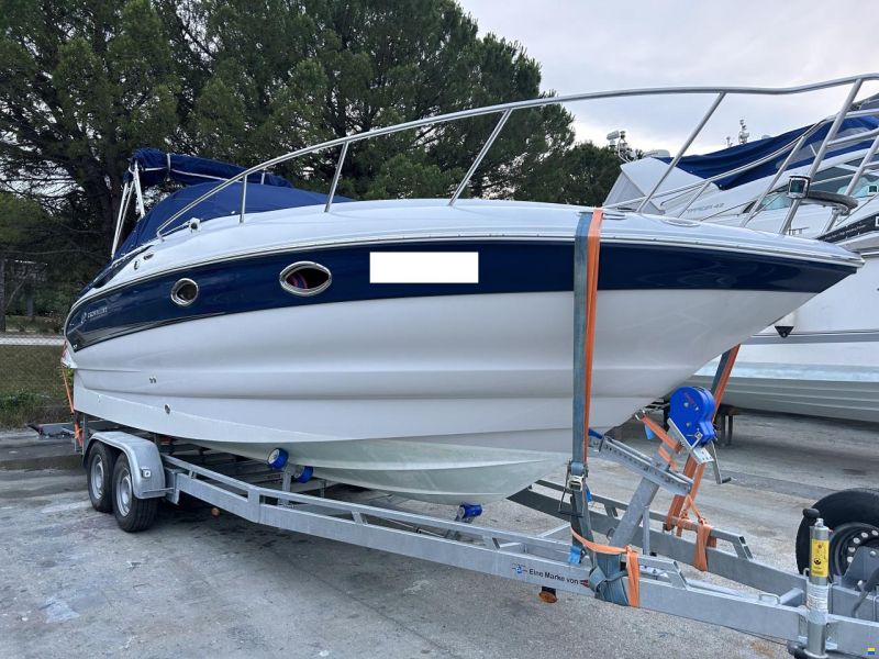 Crownline 250 CR   Cummins diesel
