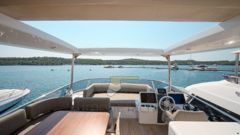 Azimut Magellano 66