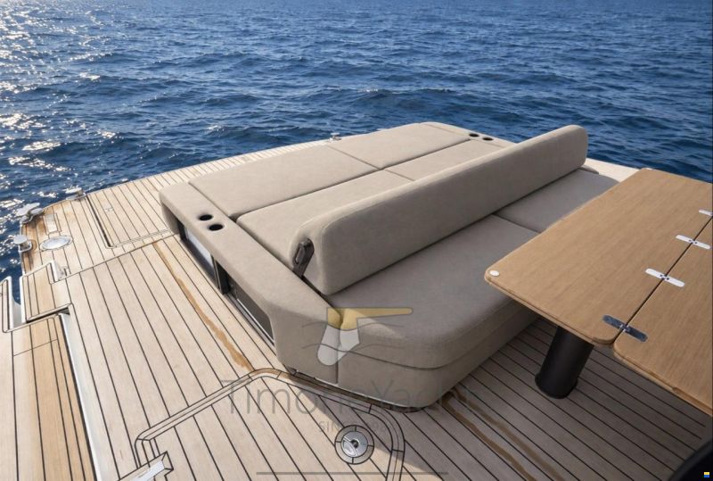 Azimut Seadeck 6