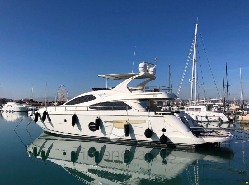 Aicon 64 FLY (4 cabins + crew)