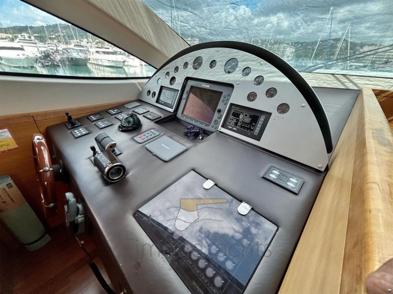 Aicon 64 FLY (4 cabins + crew)