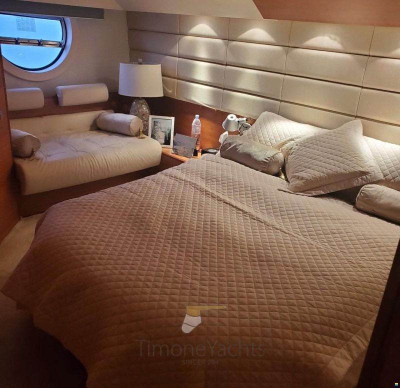 Aicon 64 FLY (4 cabins + crew)