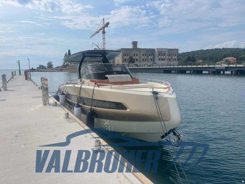 Invictus GT320