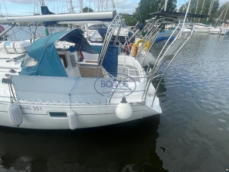Beneteau OCEANIS 351