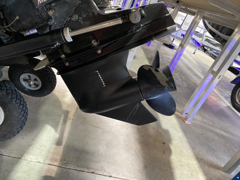 Glastron GT 185