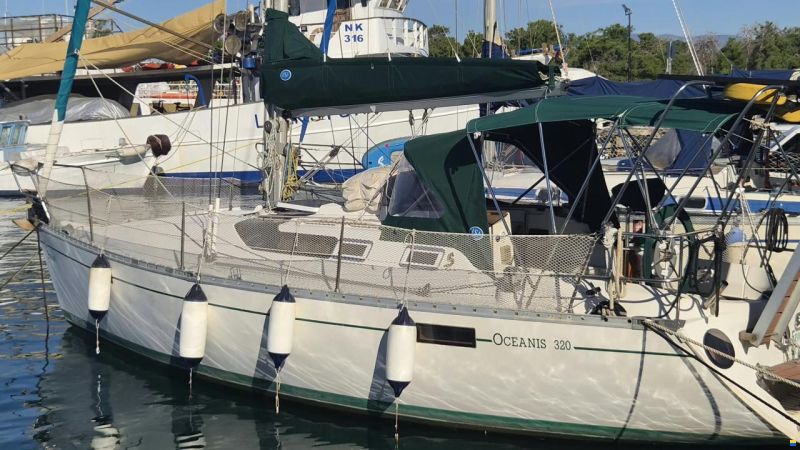 Beneteau Oceanis 320