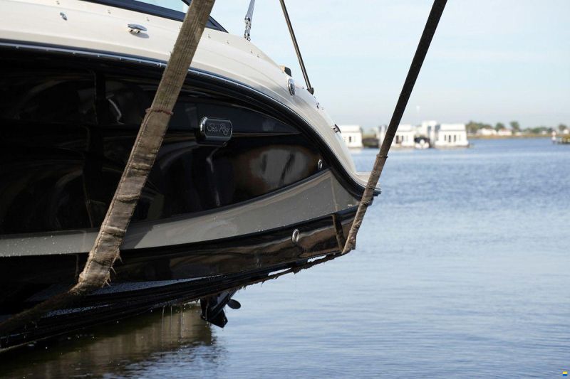 Sea Ray SPX 210