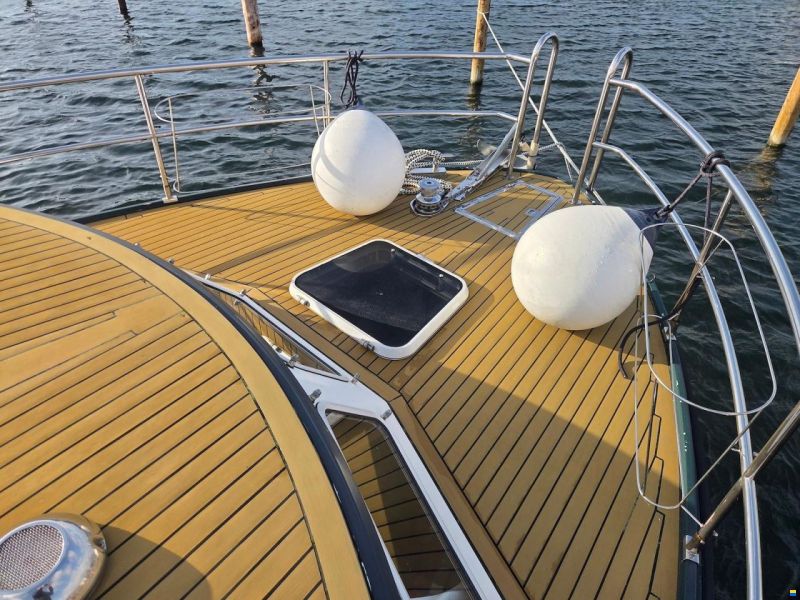Atlantic 37