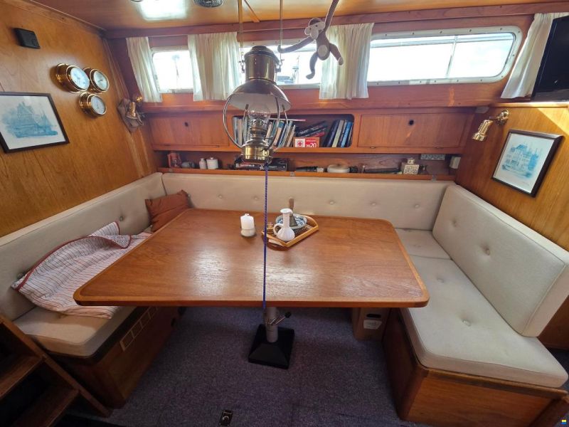 Atlantic 37