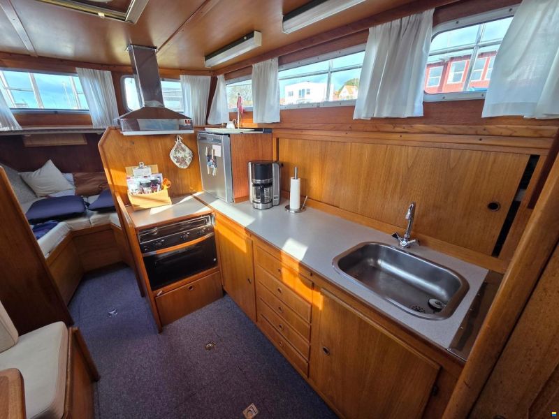 Atlantic 37