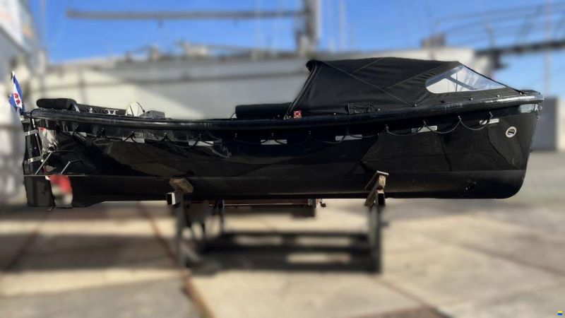 Stormer Lifeboat 75