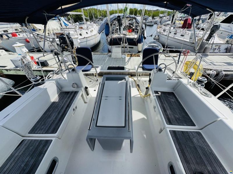Beneteau Oceanis 41.1