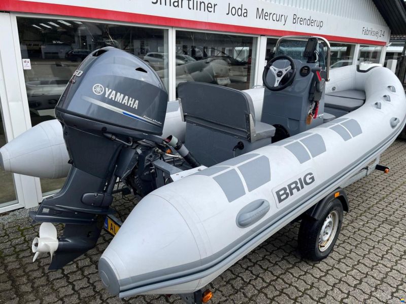 Brig Inflatable Boats Falcon Rider F500L med 60 hk Yamaha-EFI