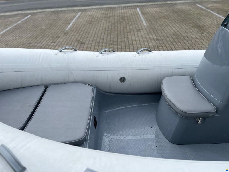 Brig Inflatable Boats Falcon Rider F500L med 60 hk Yamaha-EFI