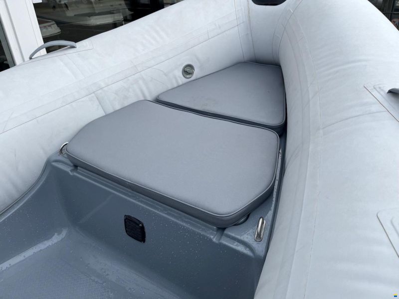 Brig Inflatable Boats Falcon Rider F500L med 60 hk Yamaha-EFI