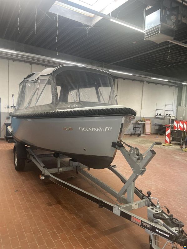 Corsiva 595 Tender
