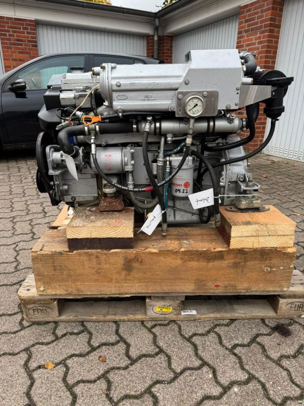 Steyr MO166M28 Steyr Diesel Innenborder 6-Zyl.