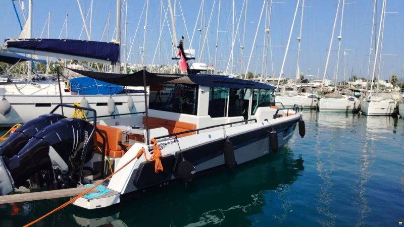 Samba Power Boats 11 Cabin
