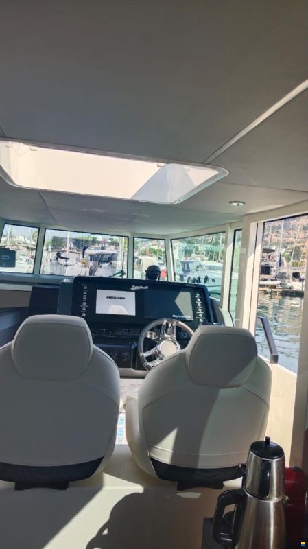 Samba Power Boats 11 Cabin