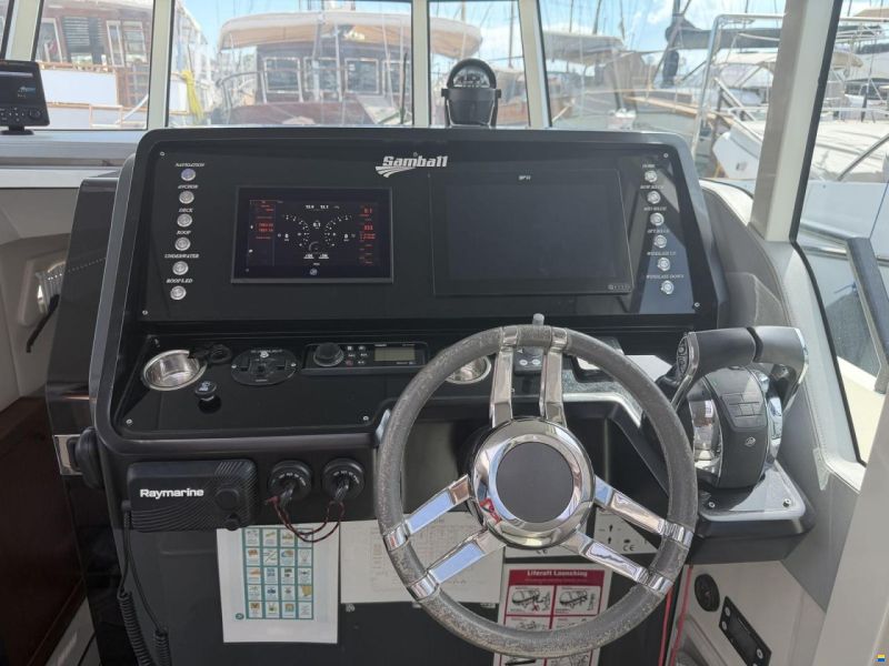 Samba Power Boats 11 Cabin