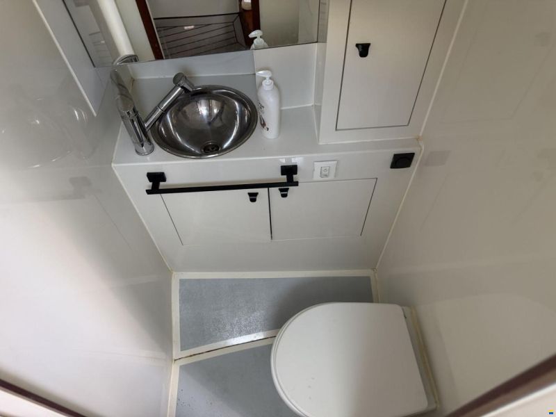Samba Power Boats 11 Cabin