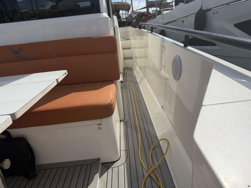 Samba Power Boats 11 Cabin