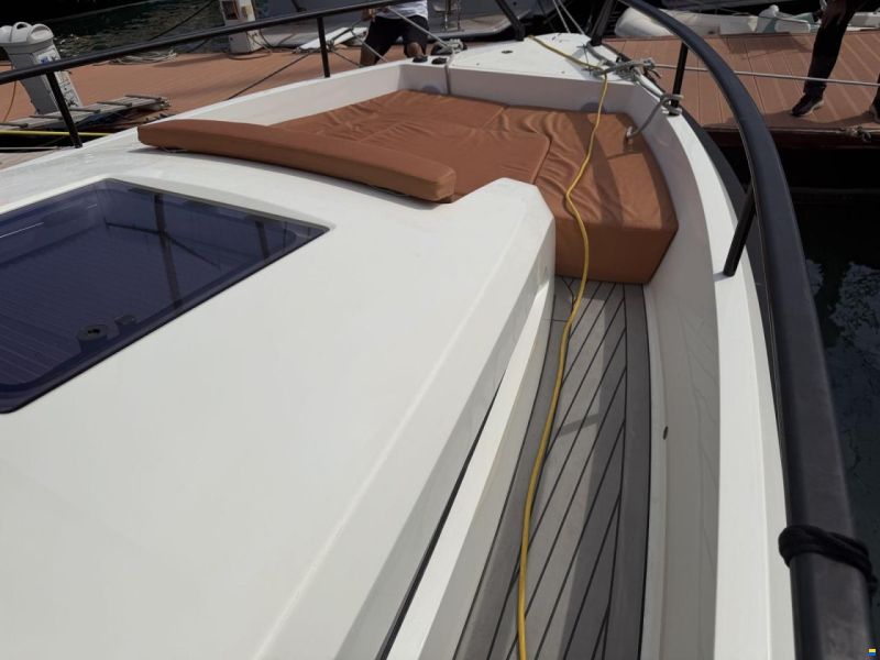 Samba Power Boats 11 Cabin