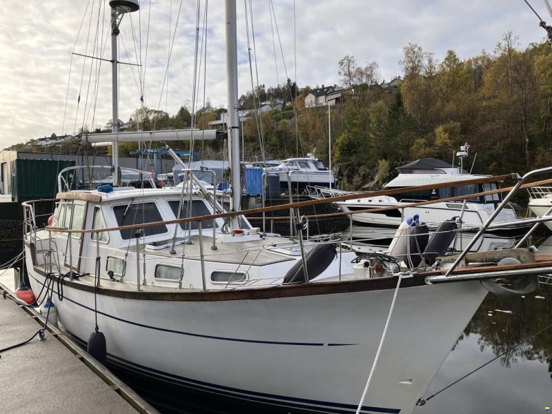 Nauticat 331