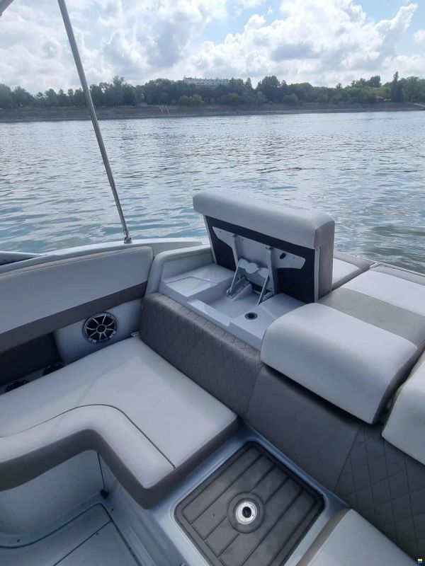 Crownline 220 SS