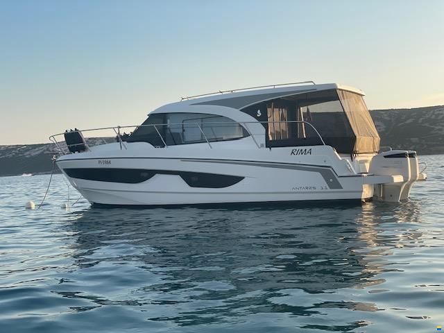 Beneteau Antares 11