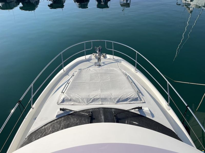 Prestige Flybridge 450